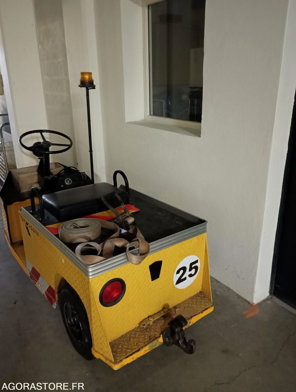 Chariot électrique TAYLOR DUNN - Bon état - 2010 - טרקטור גרירה: תמונה 2 Chariot électrique TAYLOR DUNN - Bon état - 2010 - טרקטור גרירה: תמונה 2