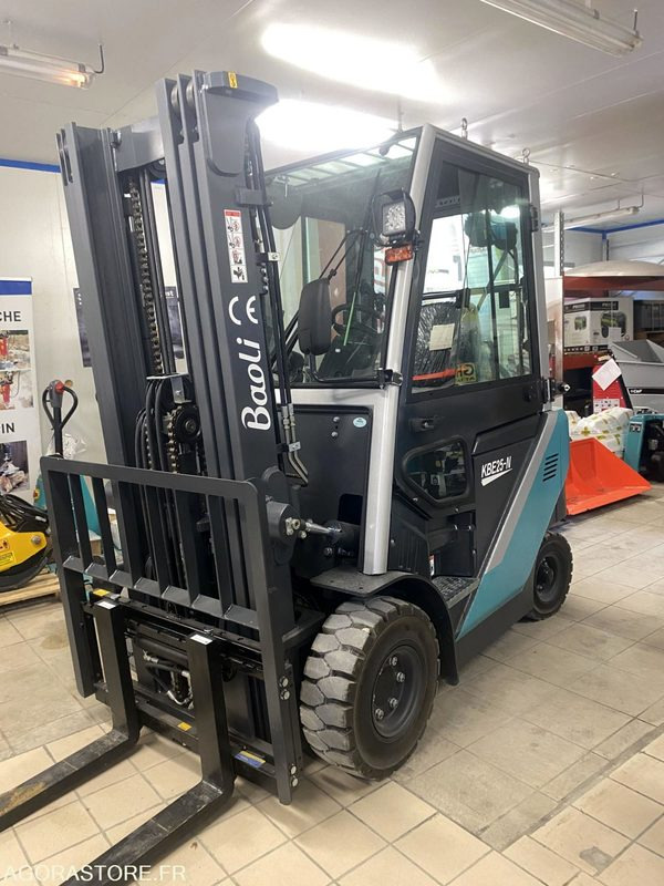 Chariot élévateur BAOLI KBE25N 2T5 ELECTRIQUE CABINE - מלגזה חשמלית: תמונה 1 Chariot élévateur BAOLI KBE25N 2T5 ELECTRIQUE CABINE - מלגזה חשמלית: תמונה 1