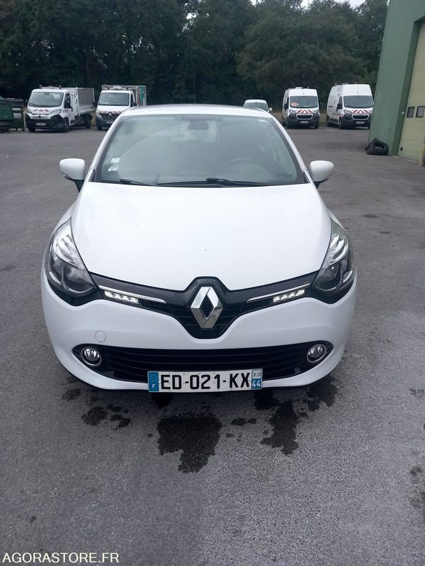 Clio IV essence - מכונית: תמונה 1 Clio IV essence - מכונית: תמונה 1