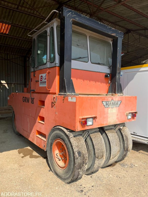 Compacteur à pneu type P3 HAMM - רולר: תמונה 1 Compacteur à pneu type P3 HAMM - רולר: תמונה 1