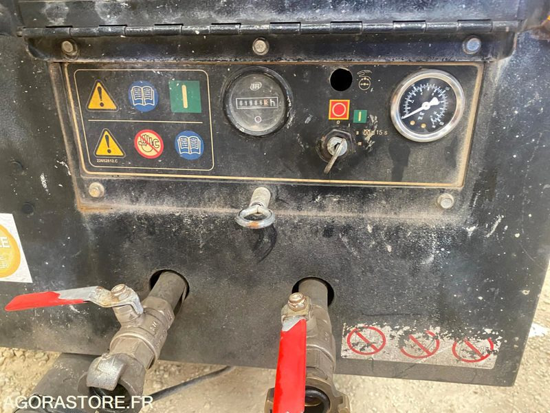 Compresseur de chantier DOOSAN 7/31 - INGERSOLL RAND - מדחס אוויר: תמונה 2 Compresseur de chantier DOOSAN 7/31 - INGERSOLL RAND - מדחס אוויר: תמונה 2