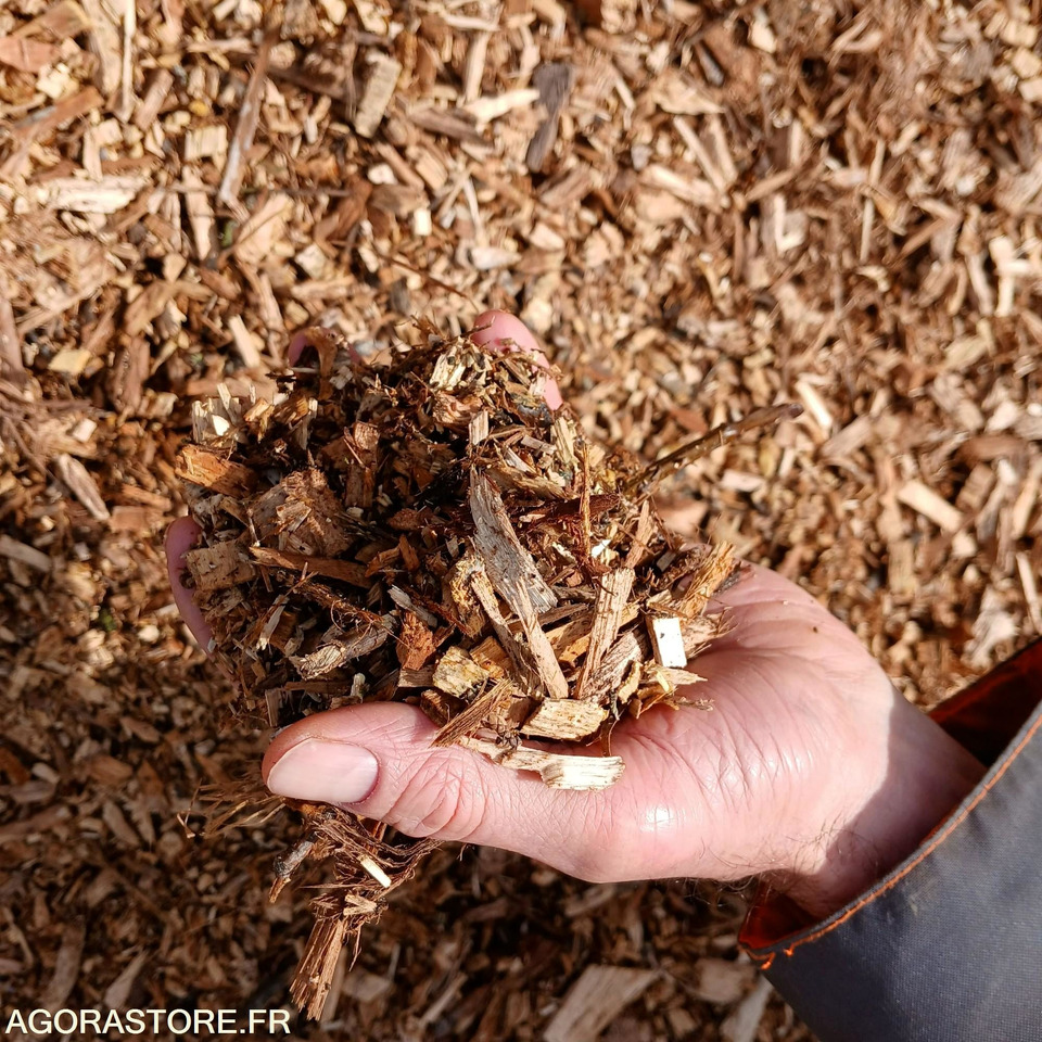 Copeaux de feuillus 20m3 (25€/m3) - ציוד לגינה: תמונה 2 Copeaux de feuillus 20m3 (25€/m3) - ציוד לגינה: תמונה 2