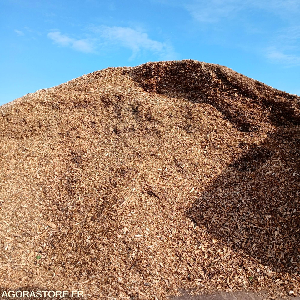 Copeaux de feuillus 20m3 (25€/m3) - ציוד לגינה: תמונה 1 Copeaux de feuillus 20m3 (25€/m3) - ציוד לגינה: תמונה 1