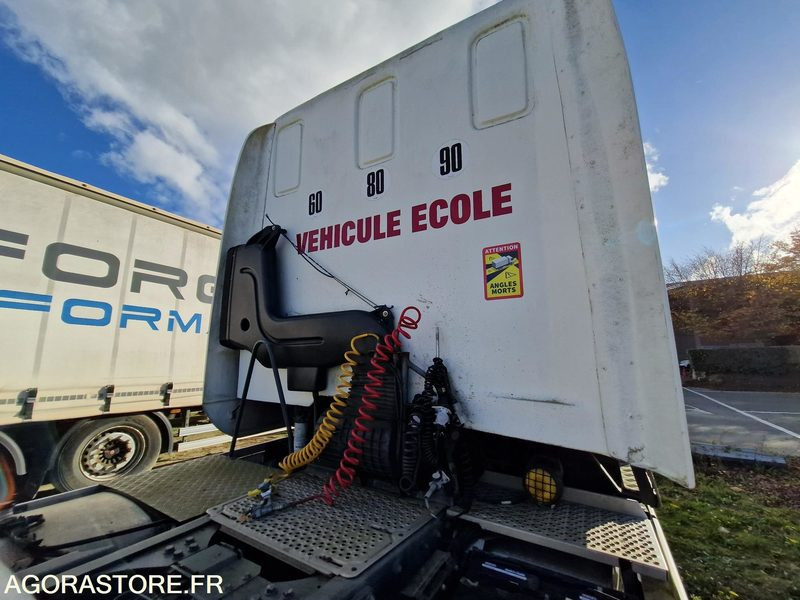 DAF CF 85.360 - 2013 - יחידת טרקטור: תמונה 2 DAF CF 85.360 - 2013 - יחידת טרקטור: תמונה 2