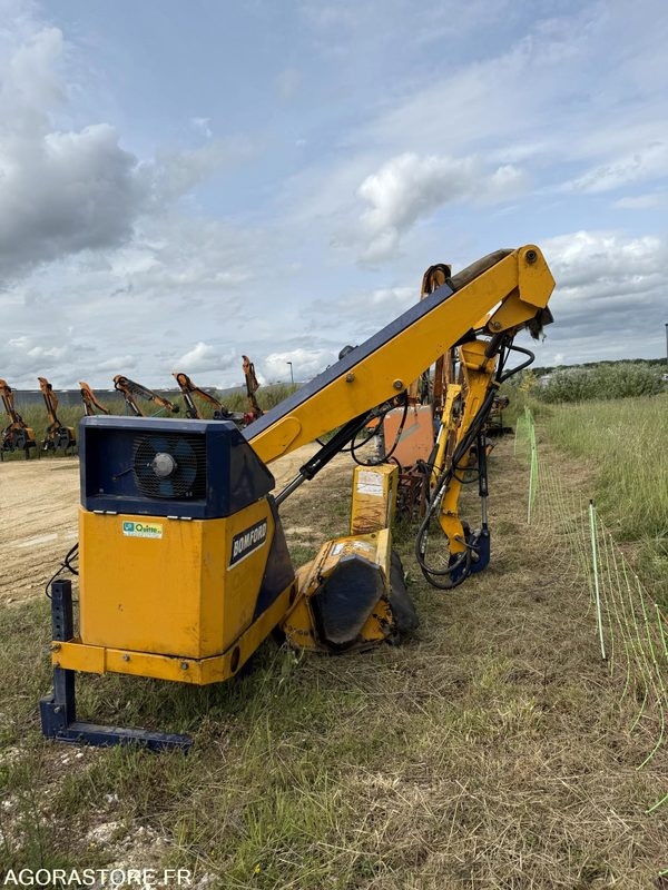 EPAREUSE BOMFORD FALCON 550 M DE 2006 - מכסחת זרוע: תמונה 3 EPAREUSE BOMFORD FALCON 550 M DE 2006 - מכסחת זרוע: תמונה 3