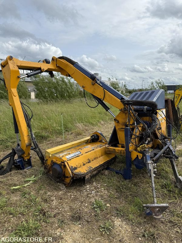 EPAREUSE BOMFORD FALCON 550 M DE 2006 - מכסחת זרוע: תמונה 1 EPAREUSE BOMFORD FALCON 550 M DE 2006 - מכסחת זרוע: תמונה 1