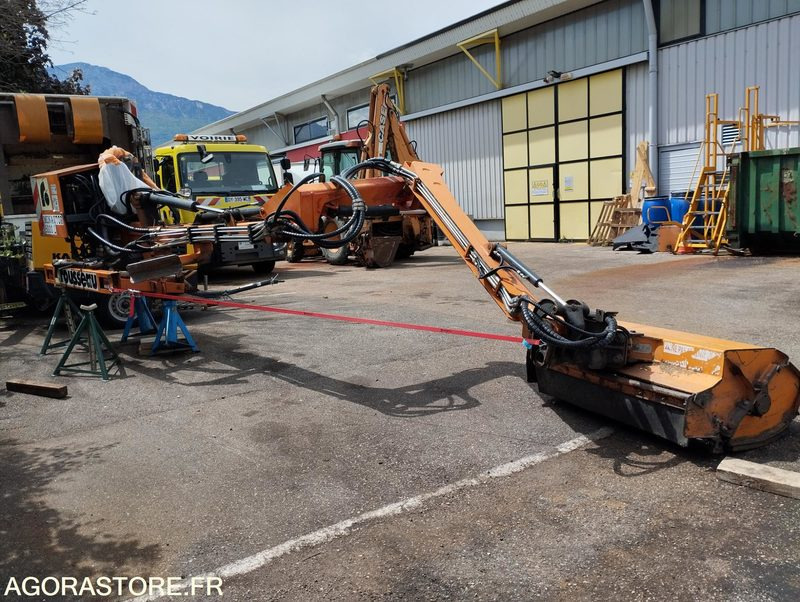 EPAREUSE ROUSSEAU MINAUTOR 5000L n°M5LBK04A03 - מכסחת זרוע: תמונה 3 EPAREUSE ROUSSEAU MINAUTOR 5000L n°M5LBK04A03 - מכסחת זרוע: תמונה 3