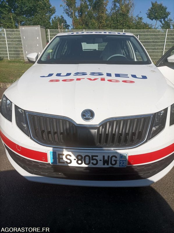 ES-805-WG - Non Roulant - Skoda Octavia - VP - 279 000 Kms - מכונית: תמונה 3 ES-805-WG - Non Roulant - Skoda Octavia - VP - 279 000 Kms - מכונית: תמונה 3