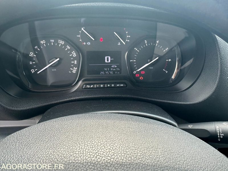 ET-610-JP - Roulant - Citroën JUMPY SPACE TOURER - VP - 261 876 Kms - מיניבוס, כלי רכב מסחרי לנוסעים: תמונה 4 ET-610-JP - Roulant - Citroën JUMPY SPACE TOURER - VP - 261 876 Kms - מיניבוס, כלי רכב מסחרי לנוסעים: תמונה 4