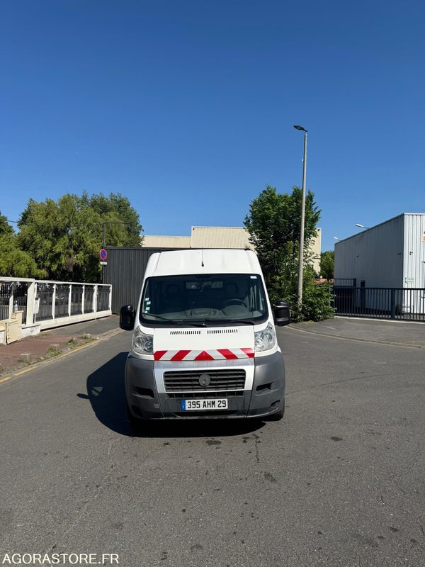 FIAT DUCATO 133 000 KM 7 PLACES - כלי רכב מסחרי עם לוח: תמונה 3 FIAT DUCATO 133 000 KM 7 PLACES - כלי רכב מסחרי עם לוח: תמונה 3
