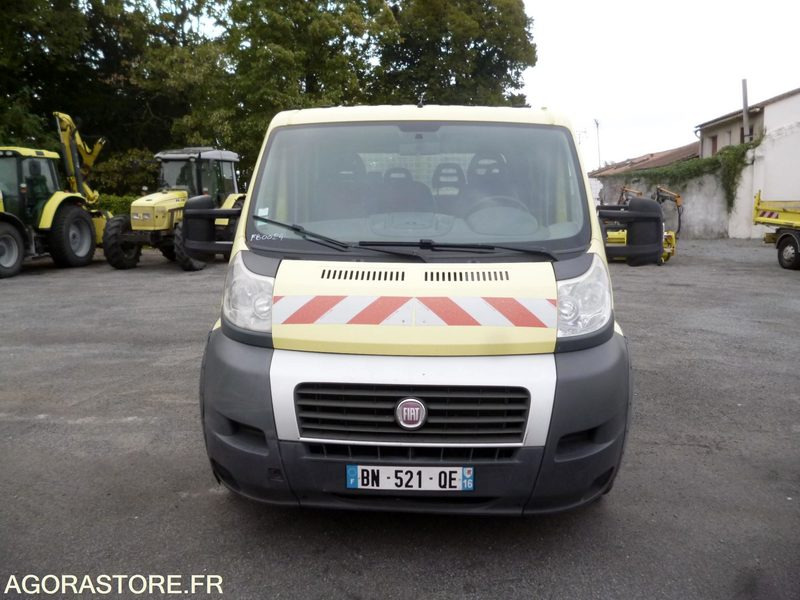 FIAT DUCATO 2.3 JTD 120 BBDC - כלי רכב מסחרי עם לוח: תמונה 1 FIAT DUCATO 2.3 JTD 120 BBDC - כלי רכב מסחרי עם לוח: תמונה 1