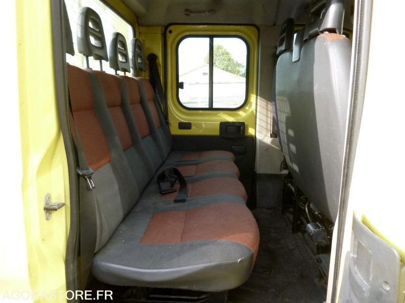 FIAT DUCATO 2.3 JTD 120 BBDC - כלי רכב מסחרי עם לוח: תמונה 5 FIAT DUCATO 2.3 JTD 120 BBDC - כלי רכב מסחרי עם לוח: תמונה 5