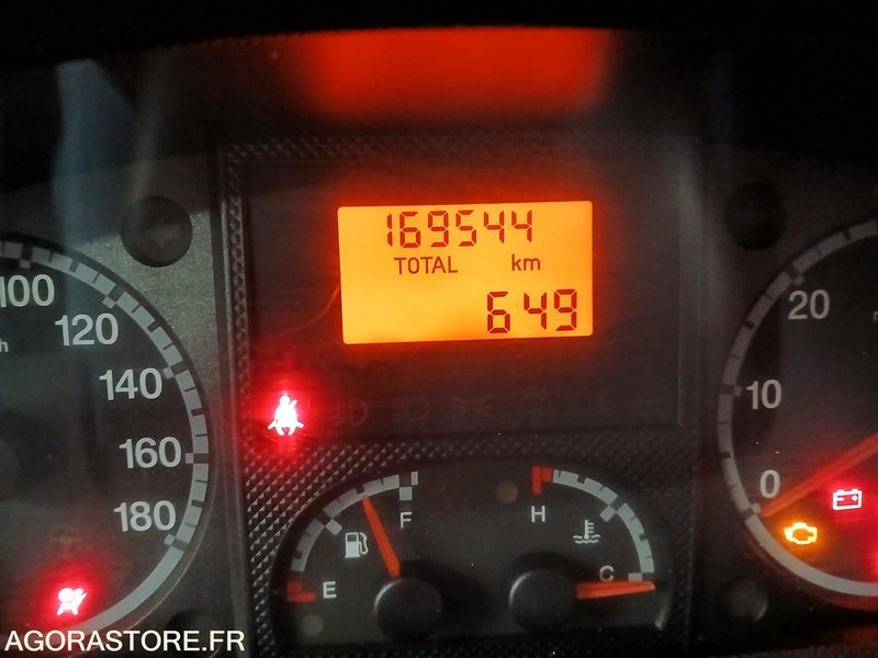 FIAT DUCATO BENNE 169544 KM AVEC CONTRE VISITE - כלי רכב מסחרי מזהיר: תמונה 5 FIAT DUCATO BENNE 169544 KM AVEC CONTRE VISITE - כלי רכב מסחרי מזהיר: תמונה 5