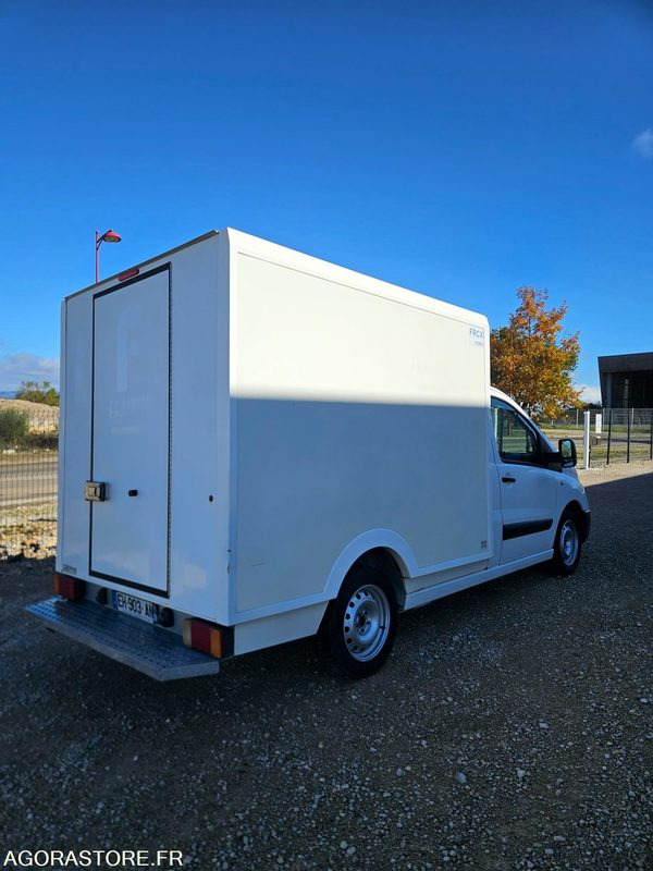 FIAT SCUDO 2.0 130 CAISSE FRIGORIFIQUE FRCX 3 PLACES - כלי רכב מסחרי לקירור: תמונה 4 FIAT SCUDO 2.0 130 CAISSE FRIGORIFIQUE FRCX 3 PLACES - כלי רכב מסחרי לקירור: תמונה 4