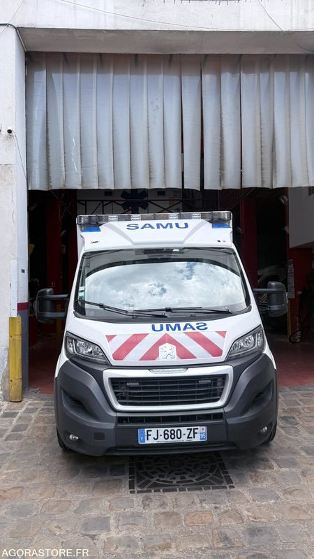 FJ-680-ZF - Non Roulant - PEUGEOT BOXER - SMUR - L3H2 4T - CG KS - 180 000 Kms - כלי רכב מסחרי עם לוח: תמונה 2 FJ-680-ZF - Non Roulant - PEUGEOT BOXER - SMUR - L3H2 4T - CG KS - 180 000 Kms - כלי רכב מסחרי עם לוח: תמונה 2