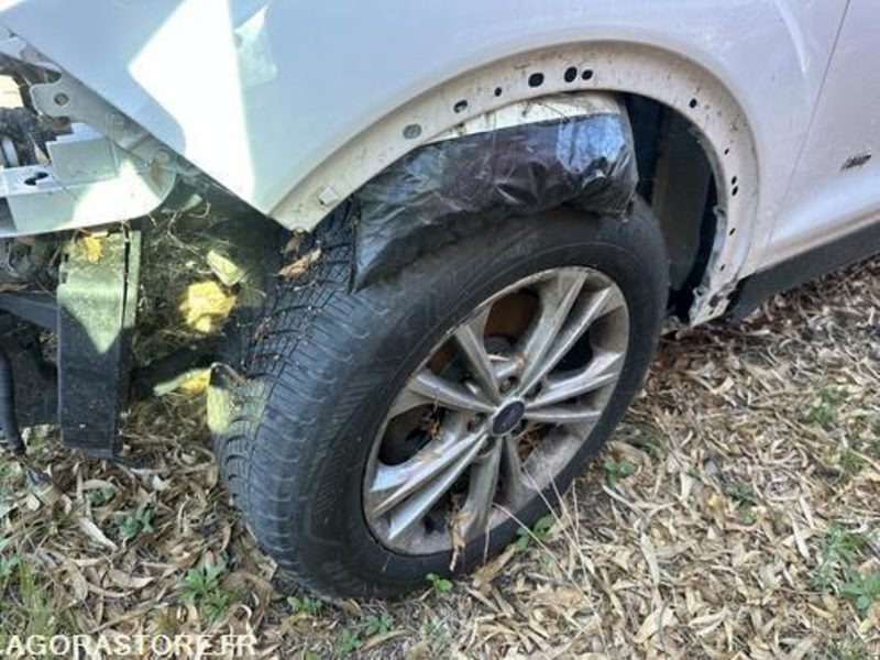 FORD KUGA - 2017 - 141603KM - ES827GG - SUV: תמונה 3 FORD KUGA - 2017 - 141603KM - ES827GG - SUV: תמונה 3