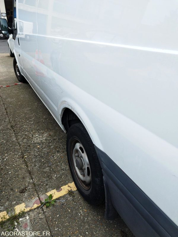 FORD TRANSIT - כלי רכב מסחרי עם לוח: תמונה 4 FORD TRANSIT - כלי רכב מסחרי עם לוח: תמונה 4