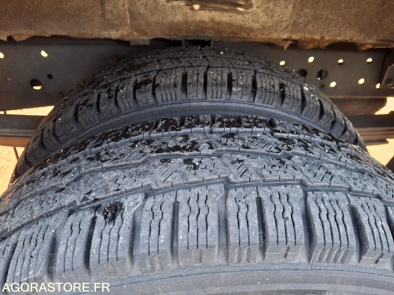 FOURGON ATELIER IVECO - 35C15 - 2012 / 365974 KM (CN747FK) - כלי רכב מסחרי עם לוח: תמונה 5 FOURGON ATELIER IVECO - 35C15 - 2012 / 365974 KM (CN747FK) - כלי רכב מסחרי עם לוח: תמונה 5