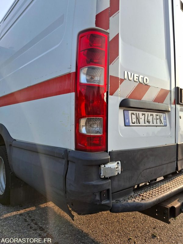 FOURGON ATELIER IVECO - 35C15 - 2012 / 365974 KM (CN747FK) - כלי רכב מסחרי עם לוח: תמונה 3 FOURGON ATELIER IVECO - 35C15 - 2012 / 365974 KM (CN747FK) - כלי רכב מסחרי עם לוח: תמונה 3