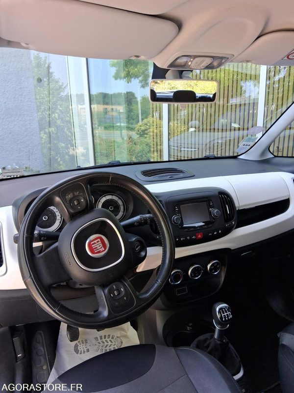 Fiat 500 L GNV POPSTAR MINISPACE DE 2016 - מכונית: תמונה 3 Fiat 500 L GNV POPSTAR MINISPACE DE 2016 - מכונית: תמונה 3