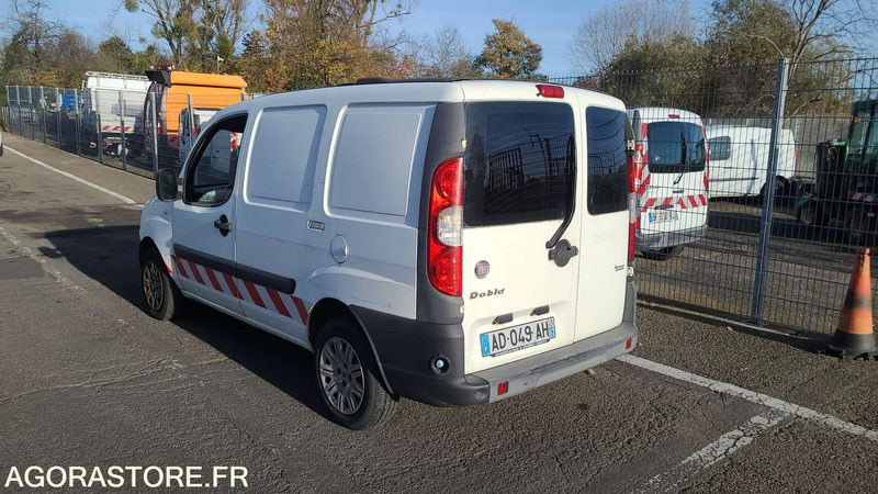 Fiat Doblo - 2010 - 200000kms - AD049AH - כלי רכב מסחרי קטן: תמונה 2 Fiat Doblo - 2010 - 200000kms - AD049AH - כלי רכב מסחרי קטן: תמונה 2