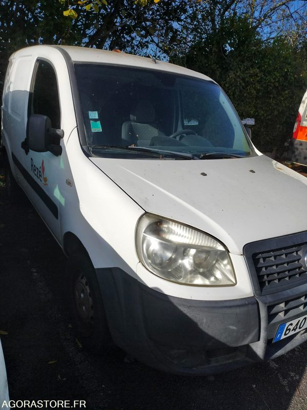 Fiat Doblo Essence et GNV - כלי רכב מסחרי קטן: תמונה 3 Fiat Doblo Essence et GNV - כלי רכב מסחרי קטן: תמונה 3