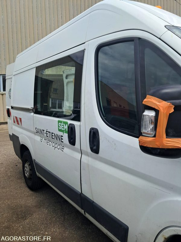 Fiat Ducato BY-748-HS - כלי רכב מסחרי קטן: תמונה 4 Fiat Ducato BY-748-HS - כלי רכב מסחרי קטן: תמונה 4