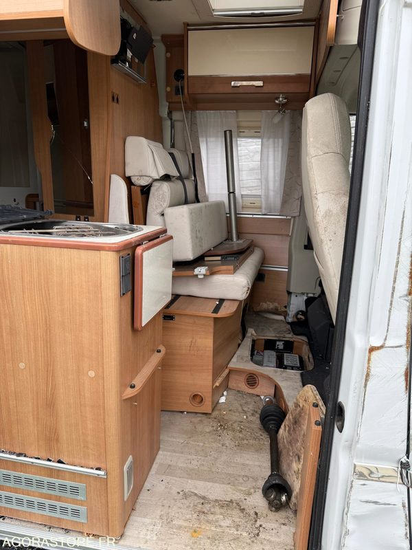 Fiat Ducato, camping-car - 2017 - 62000km - accidenté - מוטורהום: תמונה 4 Fiat Ducato, camping-car - 2017 - 62000km - accidenté - מוטורהום: תמונה 4