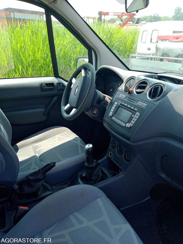 Ford Tournéo 5 places - כלי רכב מסחרי קטן: תמונה 3 Ford Tournéo 5 places - כלי רכב מסחרי קטן: תמונה 3
