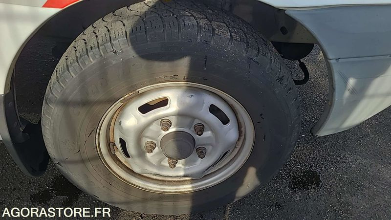 Ford Transit LS - 2008 - 102029kms -932AZP67 - כלי רכב מסחרי עם לוח: תמונה 4 Ford Transit LS - 2008 - 102029kms -932AZP67 - כלי רכב מסחרי עם לוח: תמונה 4