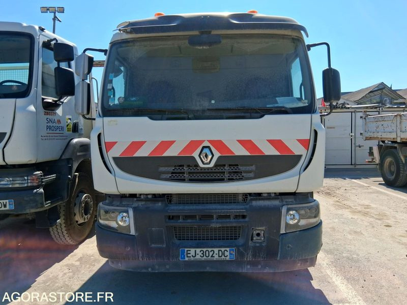 HYDROCUREUR 19T RIVARD - 2008 / 290 964 KM - משאית ואקום: תמונה 2 HYDROCUREUR 19T RIVARD - 2008 / 290 964 KM - משאית ואקום: תמונה 2