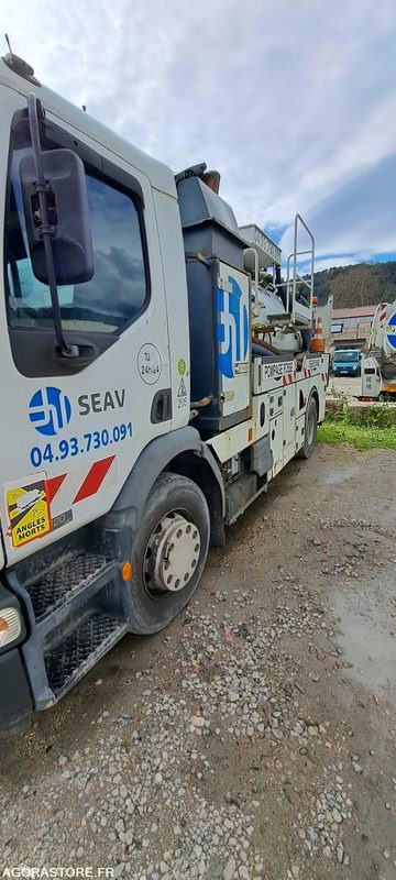 HYDROCUREUR RIVARD RENAULT 2006 CK577XS (VENTE UNIQUEMENT EXPORT) - משאית ואקום: תמונה 3 HYDROCUREUR RIVARD RENAULT 2006 CK577XS (VENTE UNIQUEMENT EXPORT) - משאית ואקום: תמונה 3