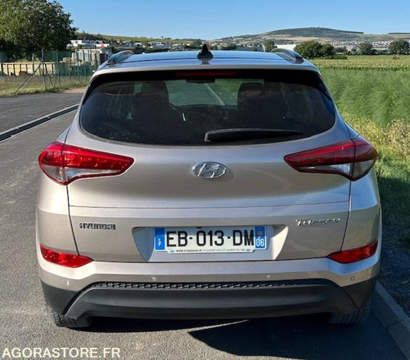 HYUNDAI TUCSON III 1.7 CRDI 141 CH EXECUTIVE 2WD DCT-7 - 2016 - 141 950 kms - SUV: תמונה 4 HYUNDAI TUCSON III 1.7 CRDI 141 CH EXECUTIVE 2WD DCT-7 - 2016 - 141 950 kms - SUV: תמונה 4