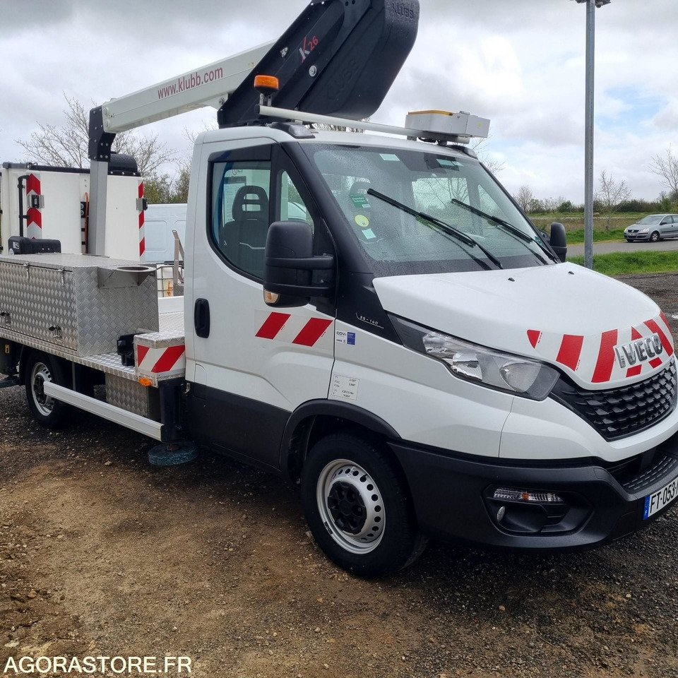 IVECO - 35S16 NACELLE - 2020 / 26000 KM / CT OK - כלי רכב מסחרי עם לוח: תמונה 4 IVECO - 35S16 NACELLE - 2020 / 26000 KM / CT OK - כלי רכב מסחרי עם לוח: תמונה 4