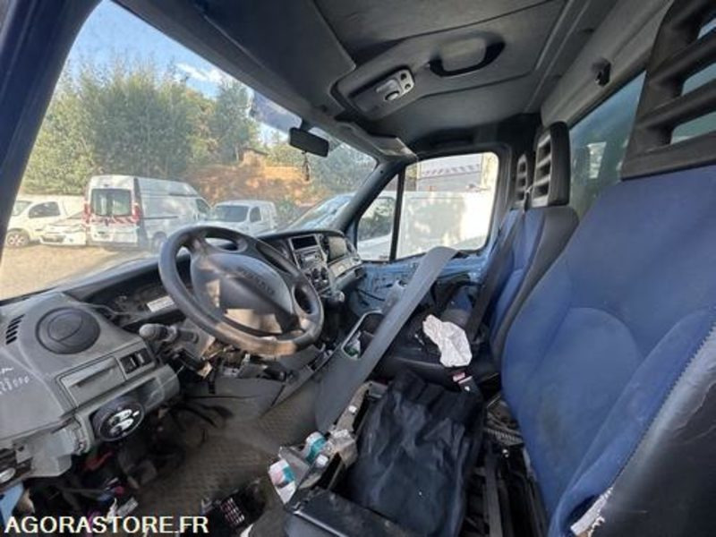 IVECO DAILY - 2009 - 142112KM - AB251ZN - כלי רכב מסחרי עם לוח: תמונה 5 IVECO DAILY - 2009 - 142112KM - AB251ZN - כלי רכב מסחרי עם לוח: תמונה 5