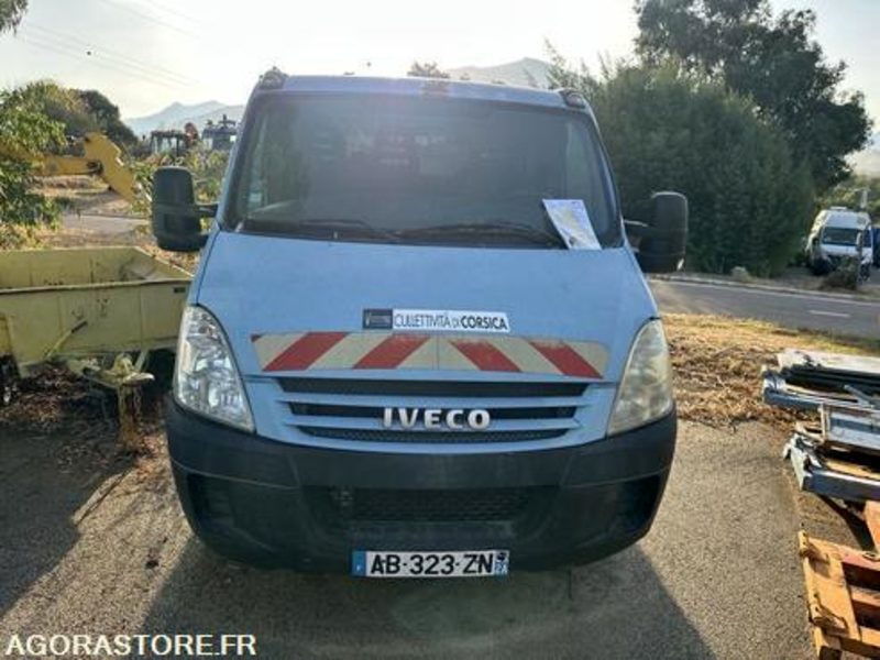 IVECO DAILY - 2009 - 176370KM - AB323ZN - כלי רכב מסחרי עם לוח: תמונה 1 IVECO DAILY - 2009 - 176370KM - AB323ZN - כלי רכב מסחרי עם לוח: תמונה 1