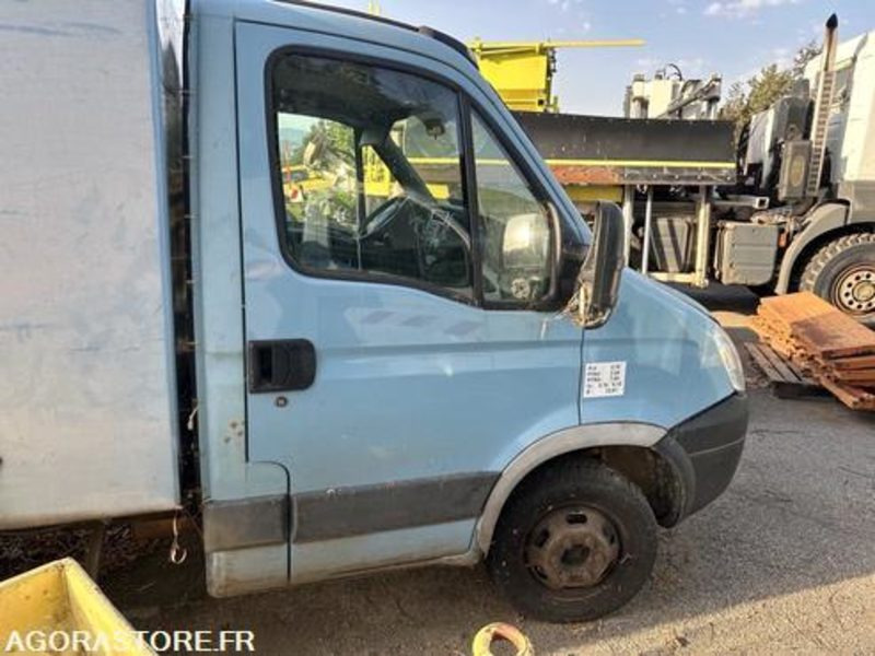 IVECO DAILY - 2009 - 176370KM - AB323ZN - כלי רכב מסחרי עם לוח: תמונה 3 IVECO DAILY - 2009 - 176370KM - AB323ZN - כלי רכב מסחרי עם לוח: תמונה 3