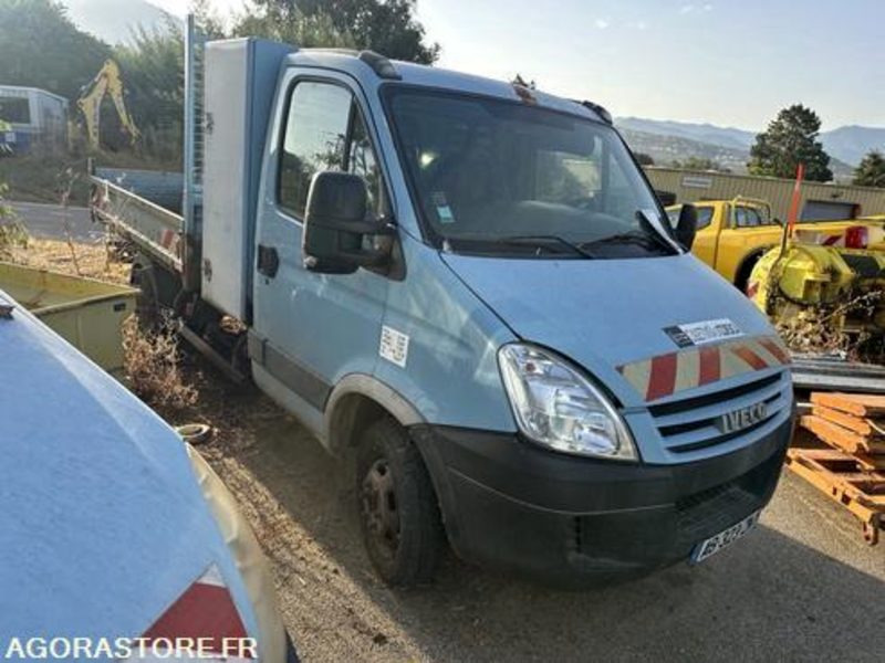 IVECO DAILY - 2009 - 176370KM - AB323ZN - כלי רכב מסחרי עם לוח: תמונה 2 IVECO DAILY - 2009 - 176370KM - AB323ZN - כלי רכב מסחרי עם לוח: תמונה 2