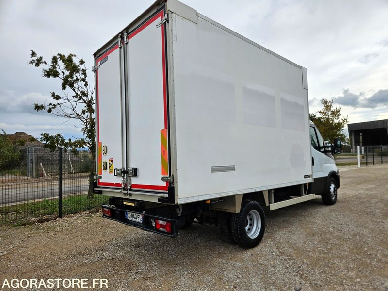 IVECO DAILY 72C21 PORTE VIANDE FRIGORIFIQUE - 2017 - 360 000KM - משאית: תמונה 2 IVECO DAILY 72C21 PORTE VIANDE FRIGORIFIQUE - 2017 - 360 000KM - משאית: תמונה 2