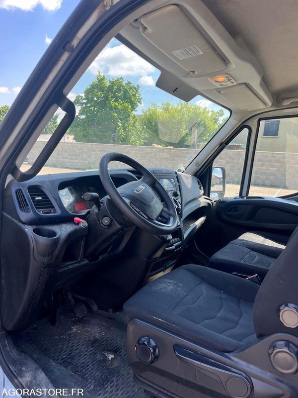 Iveco Daily 35C BVA - 2019 - 118 200km - כלי רכב מסחרי עם לוח: תמונה 5 Iveco Daily 35C BVA - 2019 - 118 200km - כלי רכב מסחרי עם לוח: תמונה 5