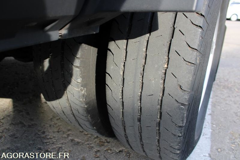 Iveco Daily / 7.5m / CNG / Airco / Automatique - מיניבוס, כלי רכב מסחרי לנוסעים: תמונה 5 Iveco Daily / 7.5m / CNG / Airco / Automatique - מיניבוס, כלי רכב מסחרי לנוסעים: תמונה 5