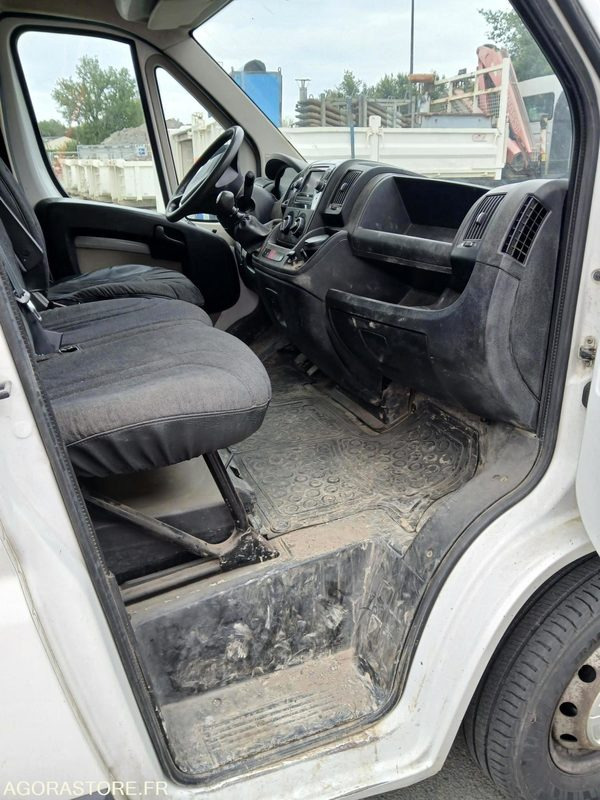 JUMPER 7 PLACES - 2015 / 194 131 KM - כלי רכב מסחרי עם לוח: תמונה 5 JUMPER 7 PLACES - 2015 / 194 131 KM - כלי רכב מסחרי עם לוח: תמונה 5
