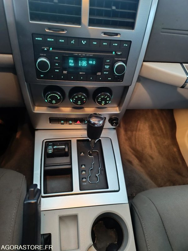 Jeep Cherokee IV 2.8 CRD Jamboree - 2009 - 193 000 KM - מכונית: תמונה 4 Jeep Cherokee IV 2.8 CRD Jamboree - 2009 - 193 000 KM - מכונית: תמונה 4