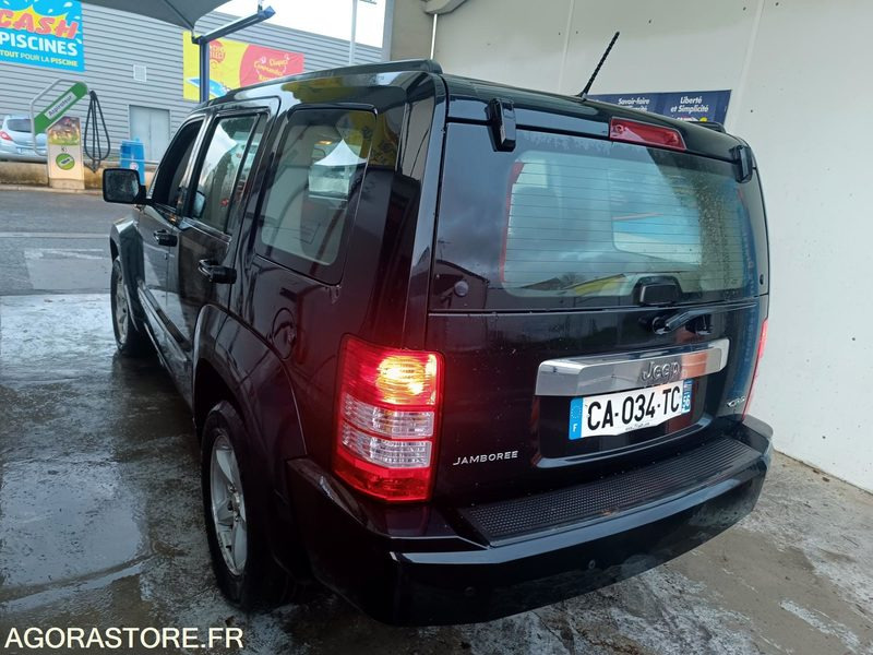 Jeep Cherokee IV 2.8 CRD Jamboree - 2009 - 193 000 KM - מכונית: תמונה 5 Jeep Cherokee IV 2.8 CRD Jamboree - 2009 - 193 000 KM - מכונית: תמונה 5