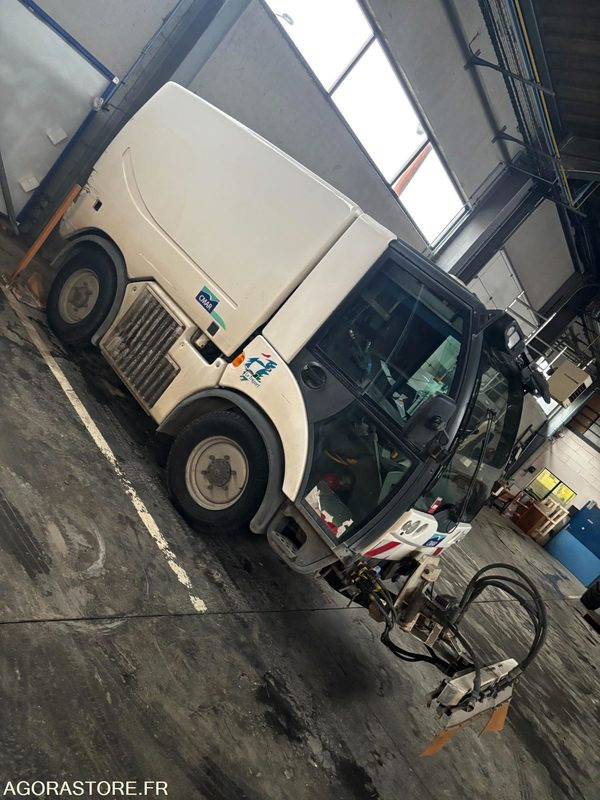 LAVEUSE CMAR LC 860 - מטאטא כבישים: תמונה 1 LAVEUSE CMAR LC 860 - מטאטא כבישים: תמונה 1