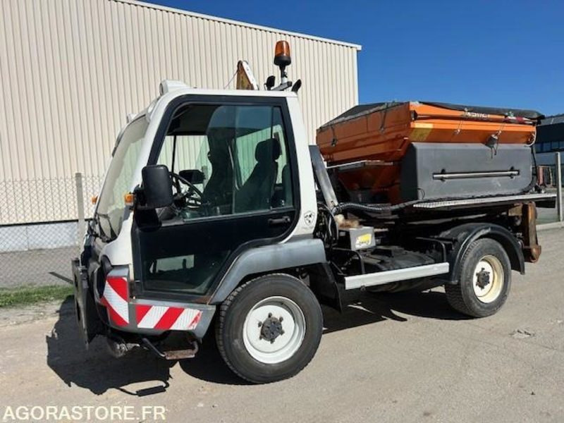LINDNER UNITRAC 102C AMPLIROLL + LAME + SALEUSE 2008 5050 HEURES - משאית: תמונה 2 LINDNER UNITRAC 102C AMPLIROLL + LAME + SALEUSE 2008 5050 HEURES - משאית: תמונה 2