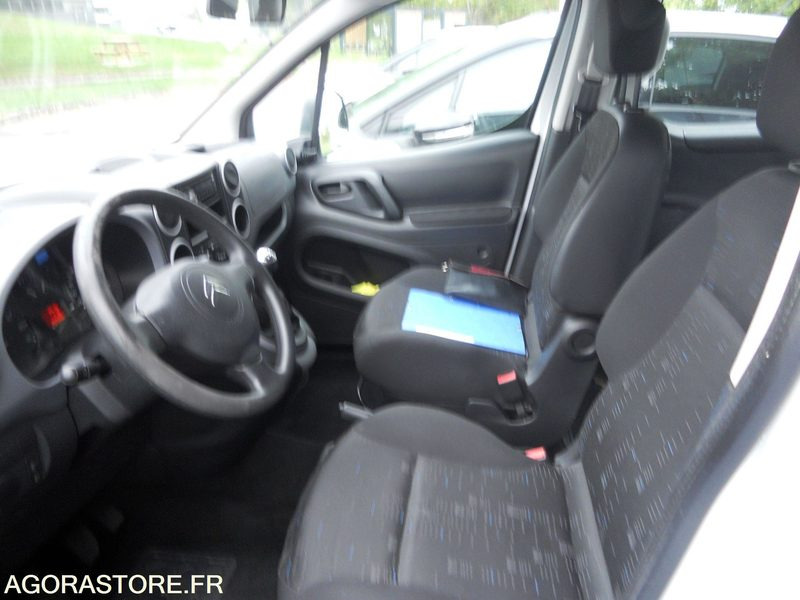 LOT 4 SLT - CITROEN BERLINGO - מכונית: תמונה 5 LOT 4 SLT - CITROEN BERLINGO - מכונית: תמונה 5