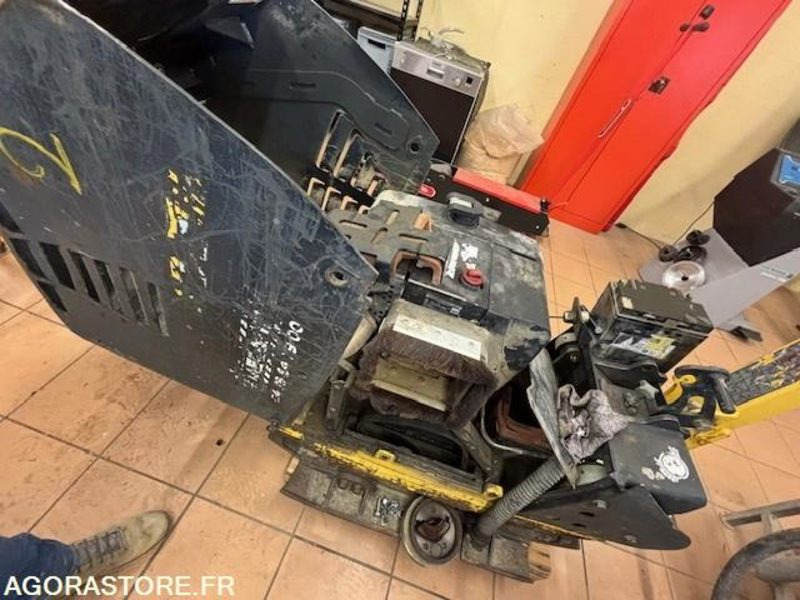 LOT DE 2 PLAQUES BOMAG BPR 60/65D/E ET BPR45/55D 2019 ET 2022 - לוח רטט: תמונה 4 LOT DE 2 PLAQUES BOMAG BPR 60/65D/E ET BPR45/55D 2019 ET 2022 - לוח רטט: תמונה 4