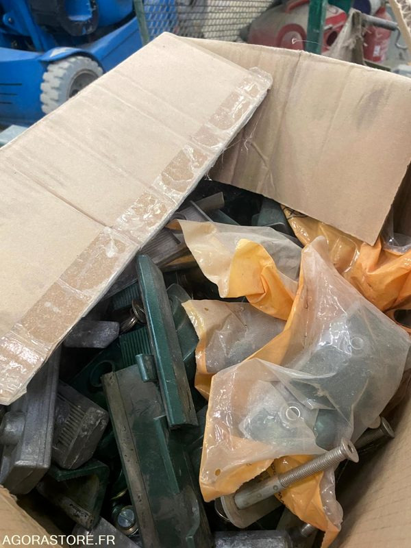 Lot de 10 portillons ACIER 100x100 Jamais mis en place - ציוד לגינה: תמונה 5 Lot de 10 portillons ACIER 100x100 Jamais mis en place - ציוד לגינה: תמונה 5