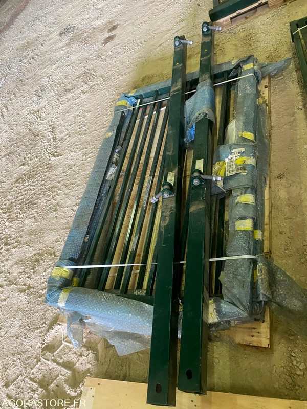 Lot de 2 portillons et 1 portail - ציוד לגינה: תמונה 5 Lot de 2 portillons et 1 portail - ציוד לגינה: תמונה 5